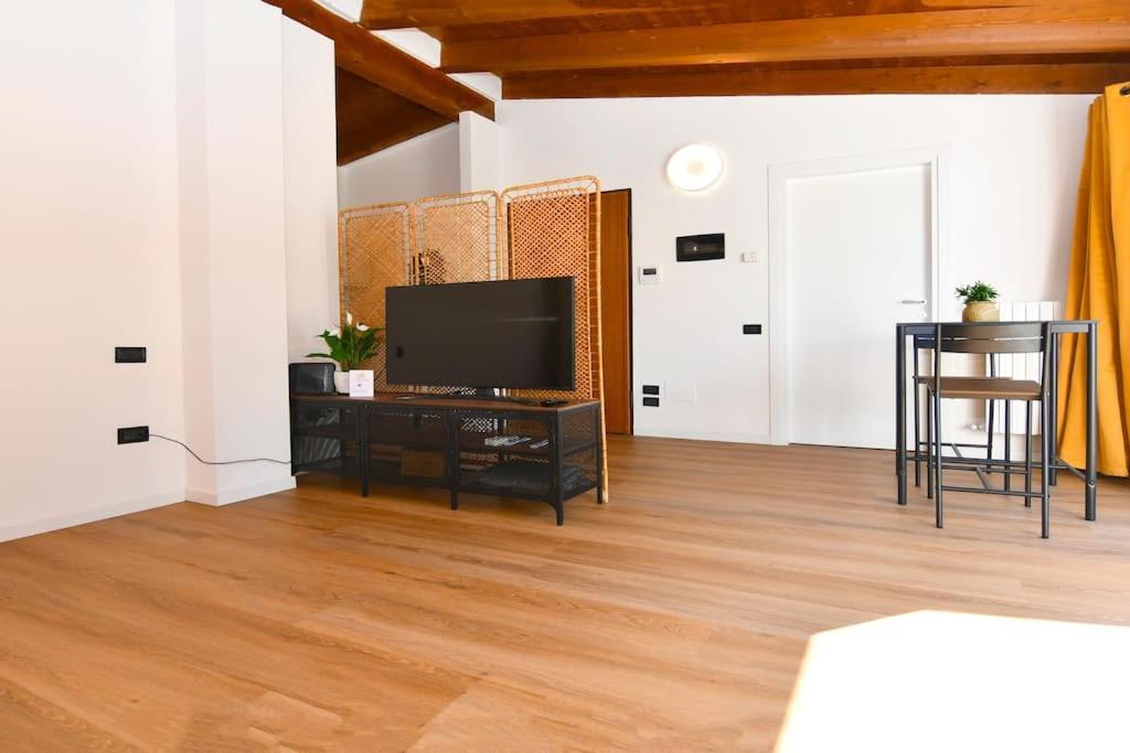Bocconi Fond Prada Ieo Spettacolare Attico Con Terrazzo Apartman Milánó Kültér fotó