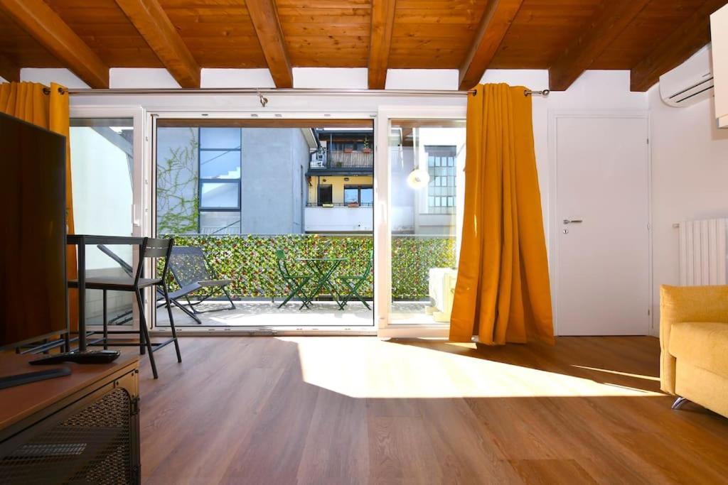 Bocconi Fond Prada Ieo Spettacolare Attico Con Terrazzo Apartman Milánó Kültér fotó